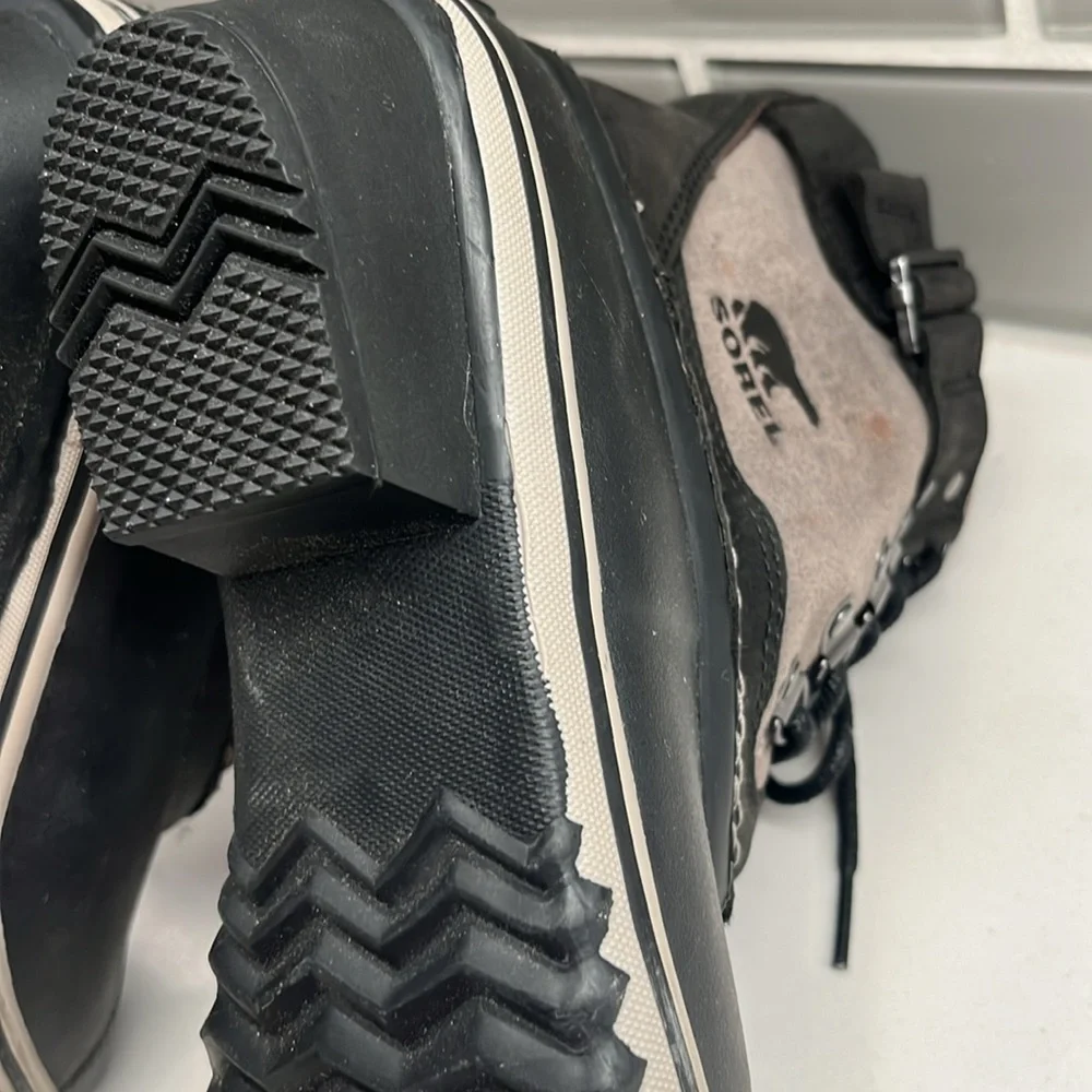 Sorel Winter Fancy Lace II Womens Size 5 Gray Black Waterproof Boots NL2125-011‎